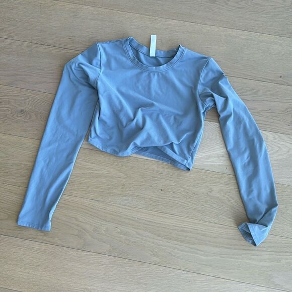 Alo yoga top - Picture 1 of 1